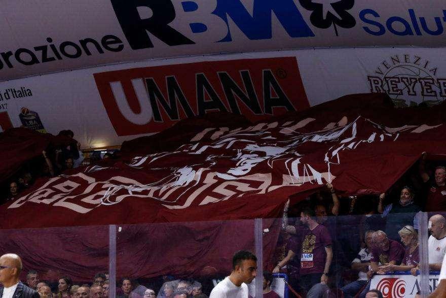 Sassari supera la Reyer e pareggia ancora, ora è 2-2