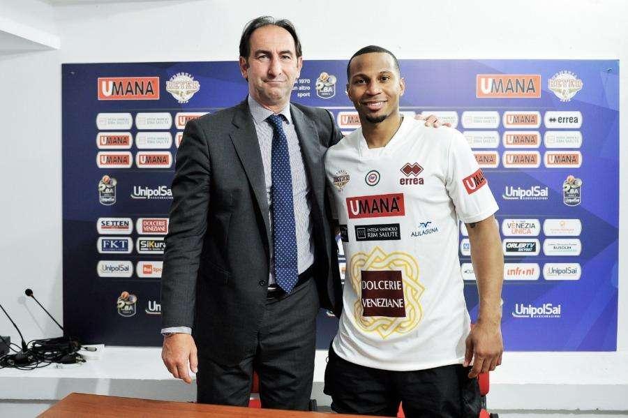 Curtis Jerrels: "La squadra ha molta fiducia in me. Playoff ho lavorato tanto per farmi trovare pronto"