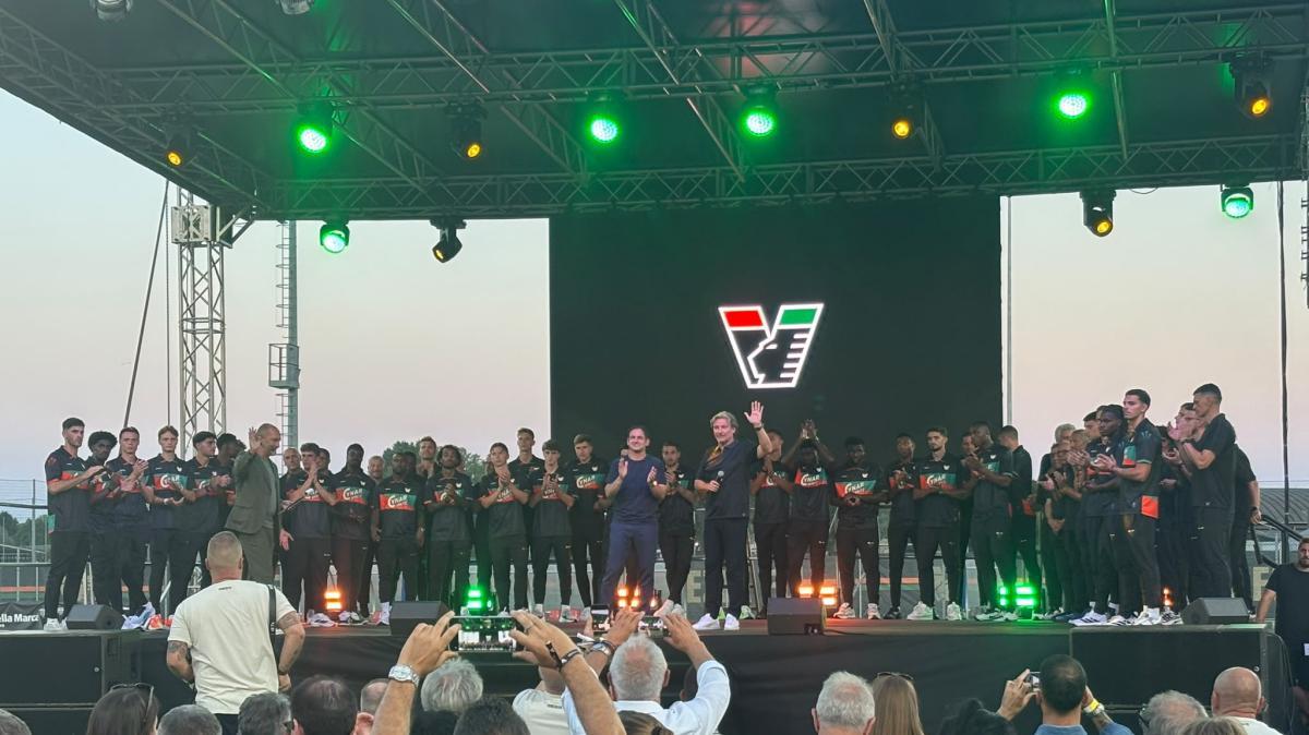 Venezia, Stroppa: "Vogliamo dare fastidio a tutte, proprietà e direttore stanno mettendo a disposizione ottimi elementi"