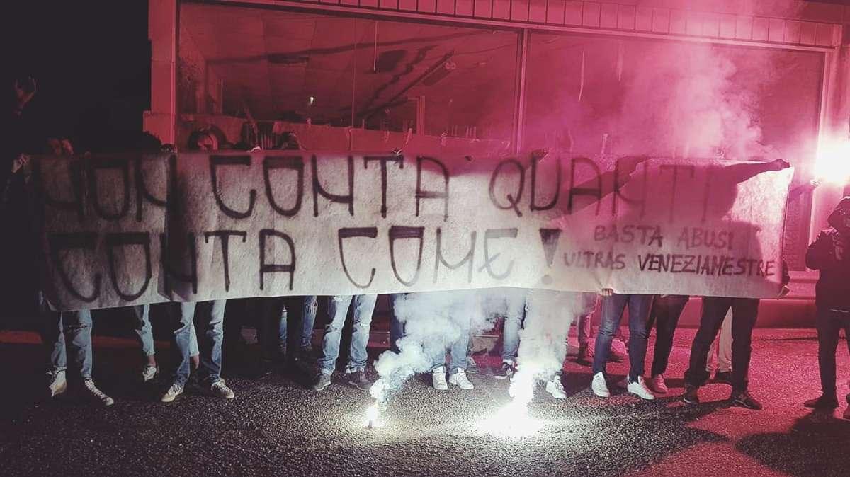 Panthers e Ultras VeneziaMestre lanciano un messaggio allo sport
