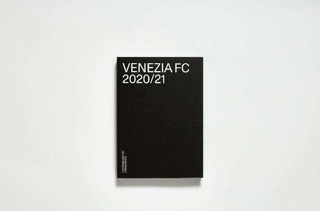 Il Venezia FC presenta il libro fotografico per celebrare la stagione 20/21