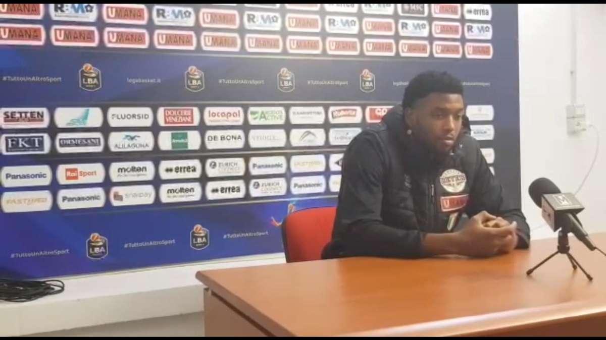 Stone: "De Raffaele mi ha fatto crescere come uomo e come persona, Varese per noi ostica, ma sappiamo già cosa dobbiamo fare"