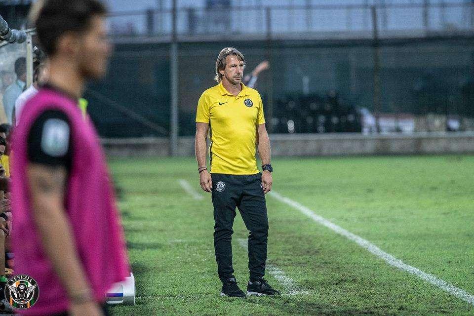 Conferenza stampa, Vecchi: "Ingenuità assurda sul secondo gol, potevamo portarla tranquillamente a casa"