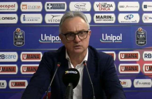 Napoli Basket, coach Valli: "Non siamo riusciti a limitare la grande fisicità di Venezia"