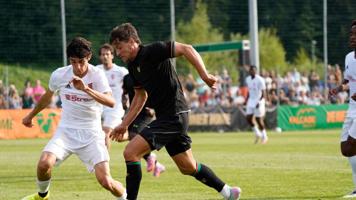 Venezia-Spezia, PAGELLE: Kike Perez faro, Compagnon confusionario