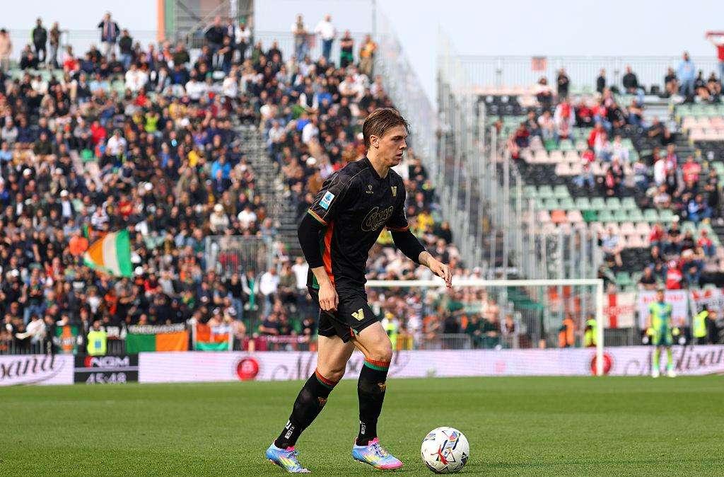Venezia, Zerbin: "In queste partite la palla pesa di più, all'intervallo il mister ci ha dato una bella sveglia"