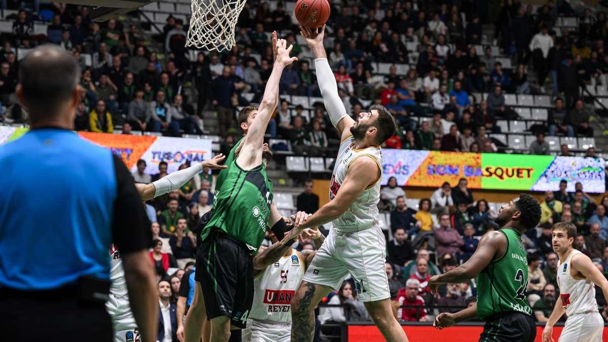 Badalona-Reyer 89-81: ora i lagunari non possono più perdere 