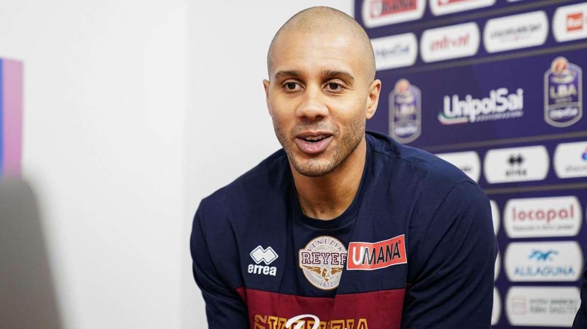 L'umana Reyer presenta il suo nuovo centro Jordan Morgan