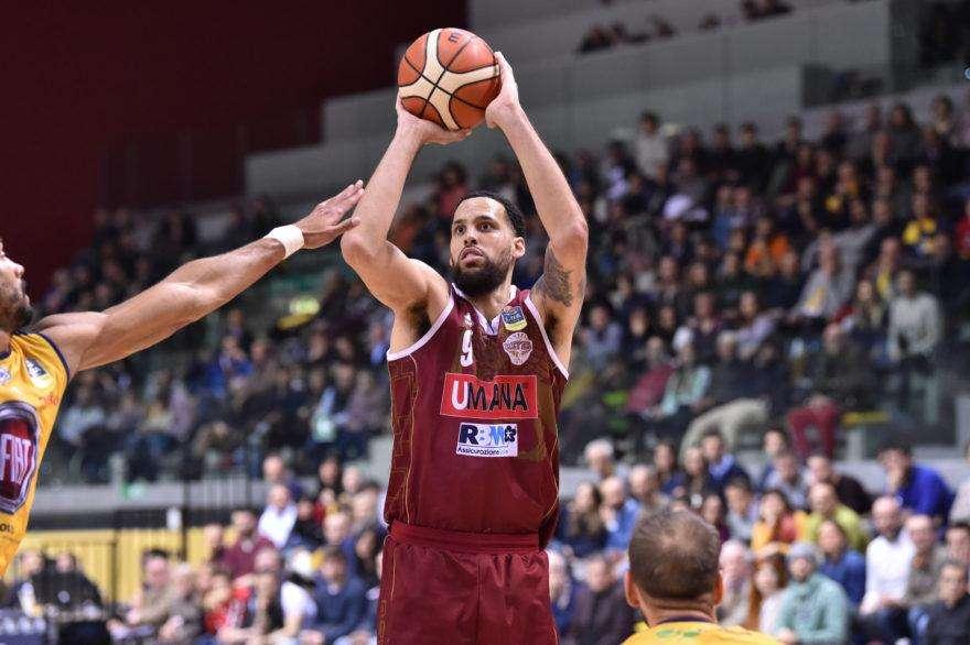 La Reyer espugna il Palavela, Torino è battuta 66-73
