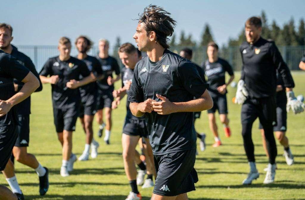 I convocati di Javorcic per Venezia-Ascoli, rientra Ceccaroni, out Busio, Johnsen e Zampano