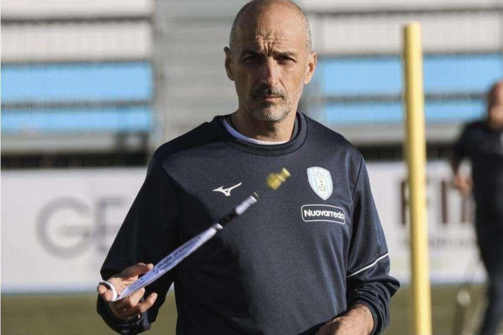 Taurino: "Gesto frutto della tensione del momento, chiedo scusa"