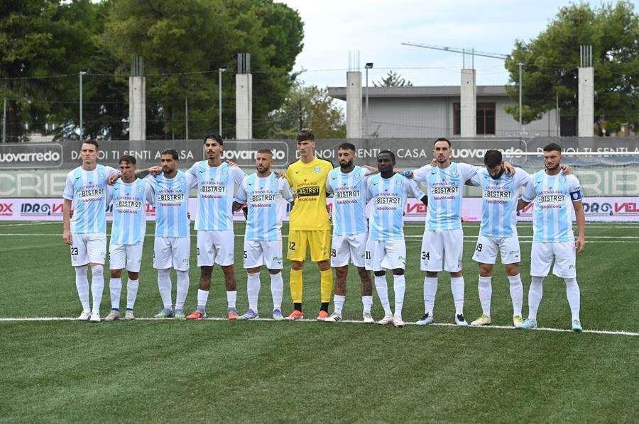 La Virtus Francavilla impatta con il Gravina: 0-0 al 'Vicino'