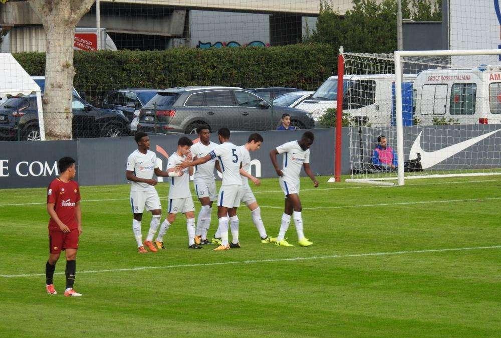 UEFA YOUTH LEAGUE PAGELLE AS ROMA vs CHELSEA FC 1-2 - Besuijen anonimo. Bene Masangu