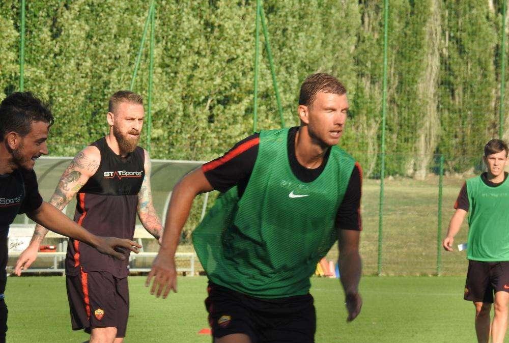 Tre Fontane, coro dei tifosi giallorossi: "Che ce frega de Ronaldo noi c'avemo Dzeko gol!". VIDEO!