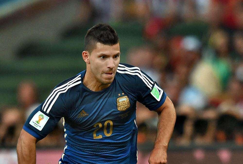 Manchester City-Everton, Agüero sostituito per infortunio