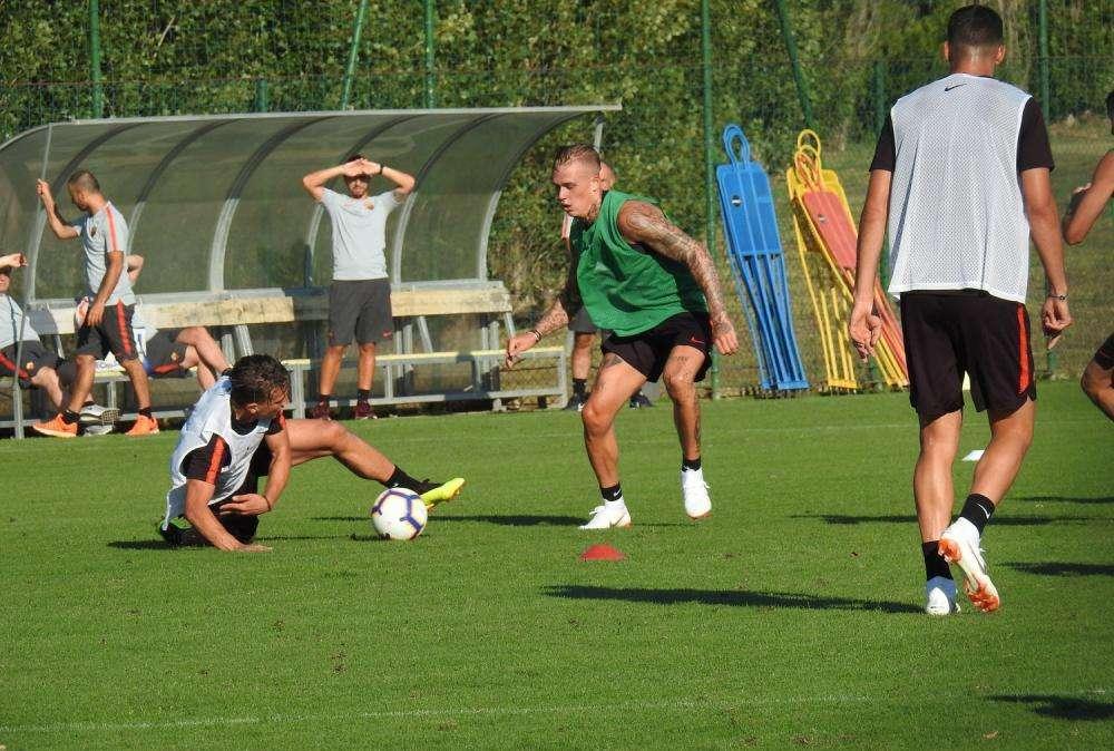 Karsdorp: "Voglio ricambiare l'affetto dei tifosi. Strootman è un grande professionista". VIDEO!