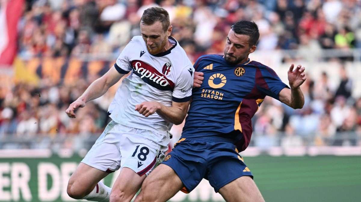 Roma-Bologna 2-3 - La gara sui social: "Il problema è la mentalità dei giocatori, hanno perso la voglia di lottare. Ridateci la nostra Roma"
