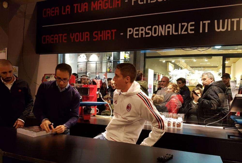 Milan, in gruppo Conti. Out Antonelli e Musacchio
