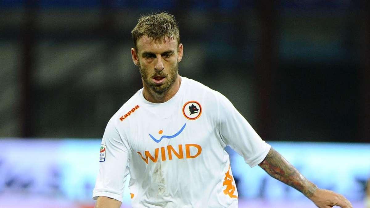 De Rossi: "Osvaldo è da Nazionale. Il contratto? Andava fatto prima ma arriveremo ad una soluzione"
