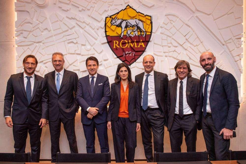 VIALE TOLSTOJ - Baldissoni: "La Roma è tornata al centro della città". Raggi: "Un passo avanti". Il Premier Conte: "Il Governo è vicino al progetto stadio". FOTO! VIDEO!