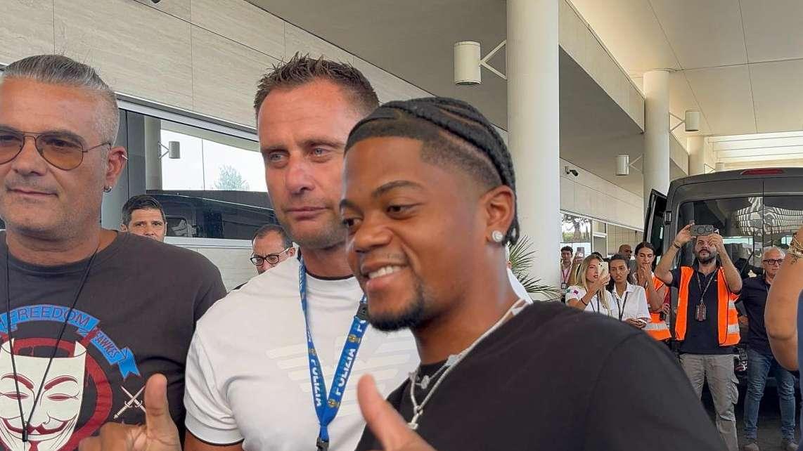 Calciomercato Roma - Bailey è atterrato a Roma. VIDEO!