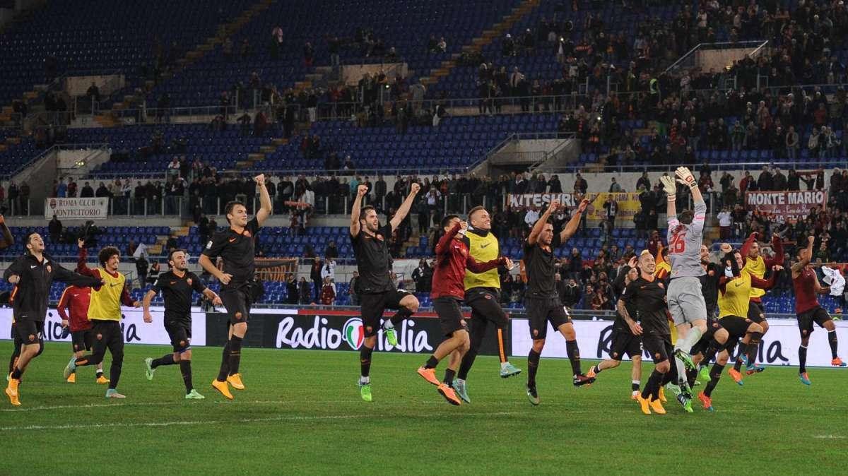 LA VOCE DELLA SERA - Strootman: "Tutto ok il ginocchio". Totti salta Atalanta-Roma. Ag. Cole: "Ashley felice alla Roma" 