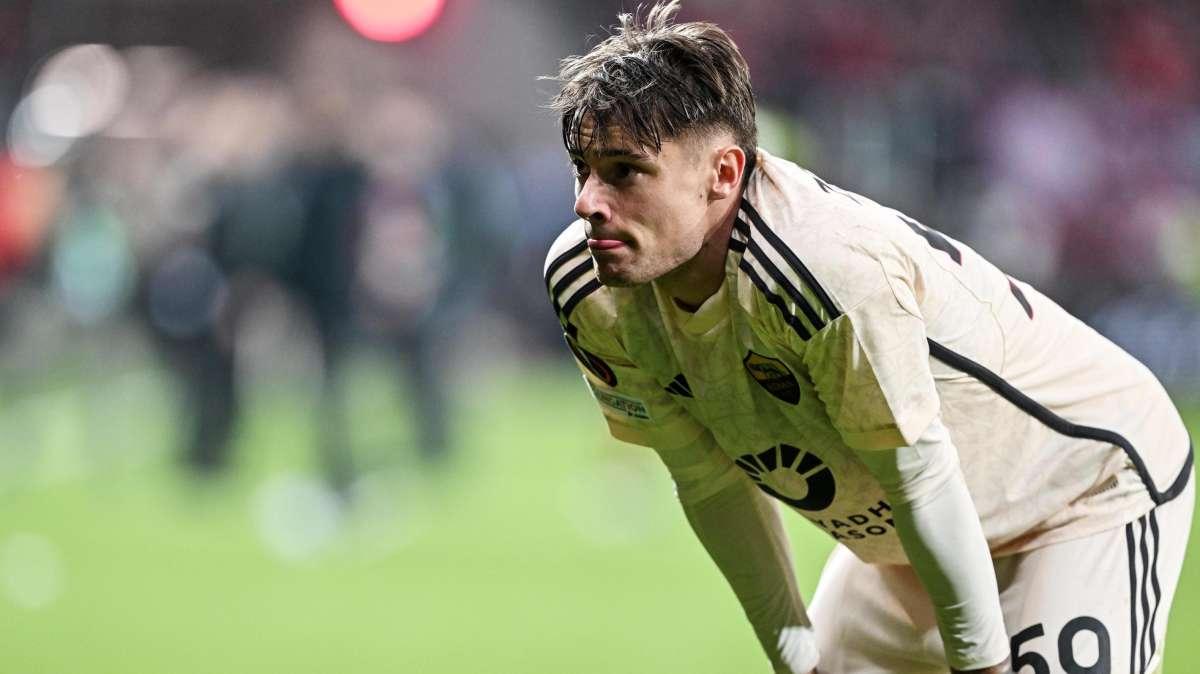 Polonia-Austria, Zalewski in campo con una fasciatura sul polso sinistro