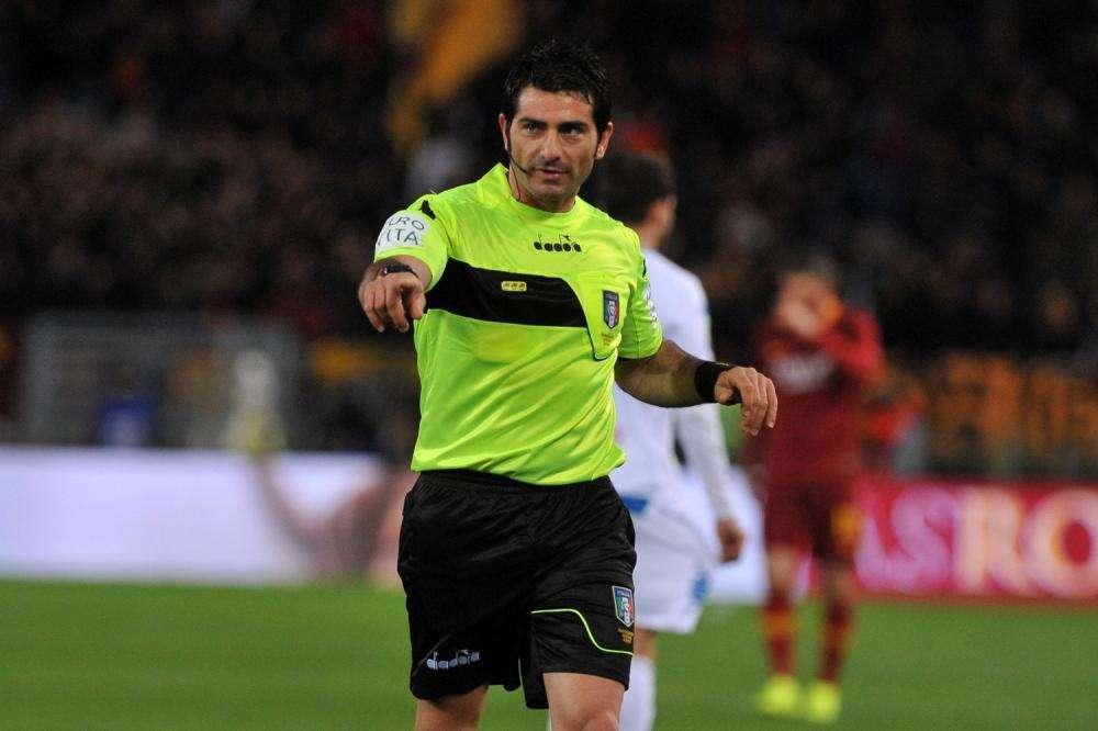 L'arbitro - Secondo debutto per Ranieri con Maresca. Roma mai sconfitta, Samp mai vincente col fischietto di Napoli che non ha mai concesso un penalty a favore o contro i due club