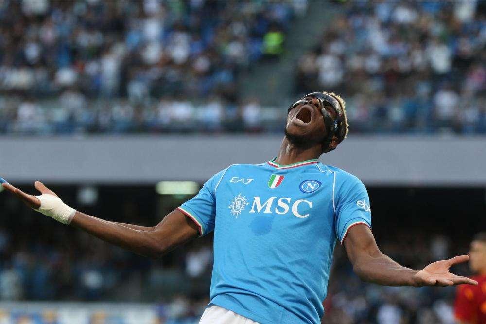 Calciomercato, Osimhen e Kvaratskhelia nei piani del PSG