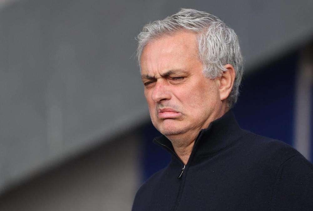 Tottenham, Mourinho: "Quello che dice Pogba non mi interessa"