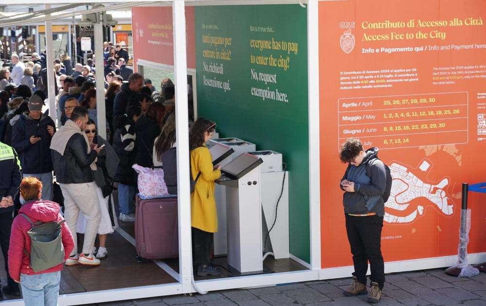 Milan, i tifosi dovranno pagare il 'ticket' a Venezia