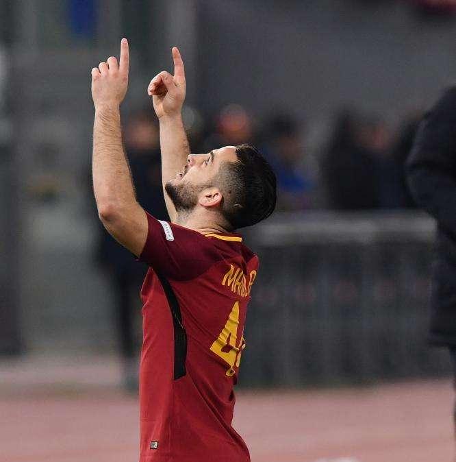 Manolas: "Complimenti a tutti e sempre forza Roma!"