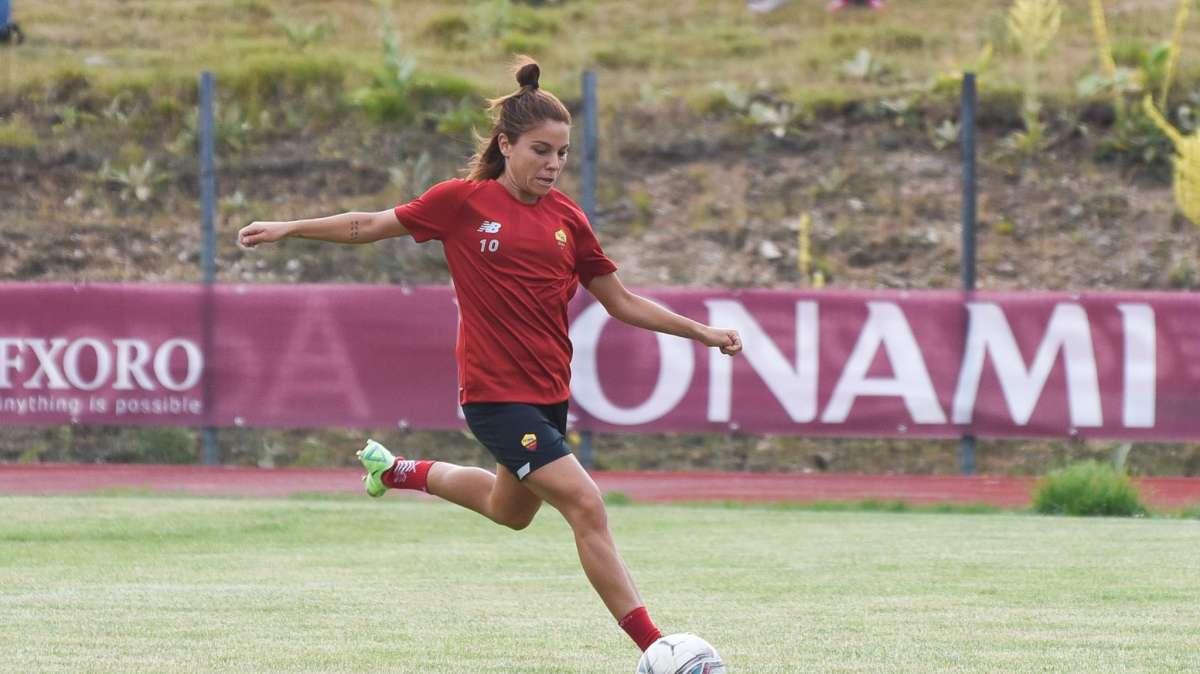 Roma Femminile, Giugliano "replica" la punizione di Andressa contro lo Zambia. VIDEO!