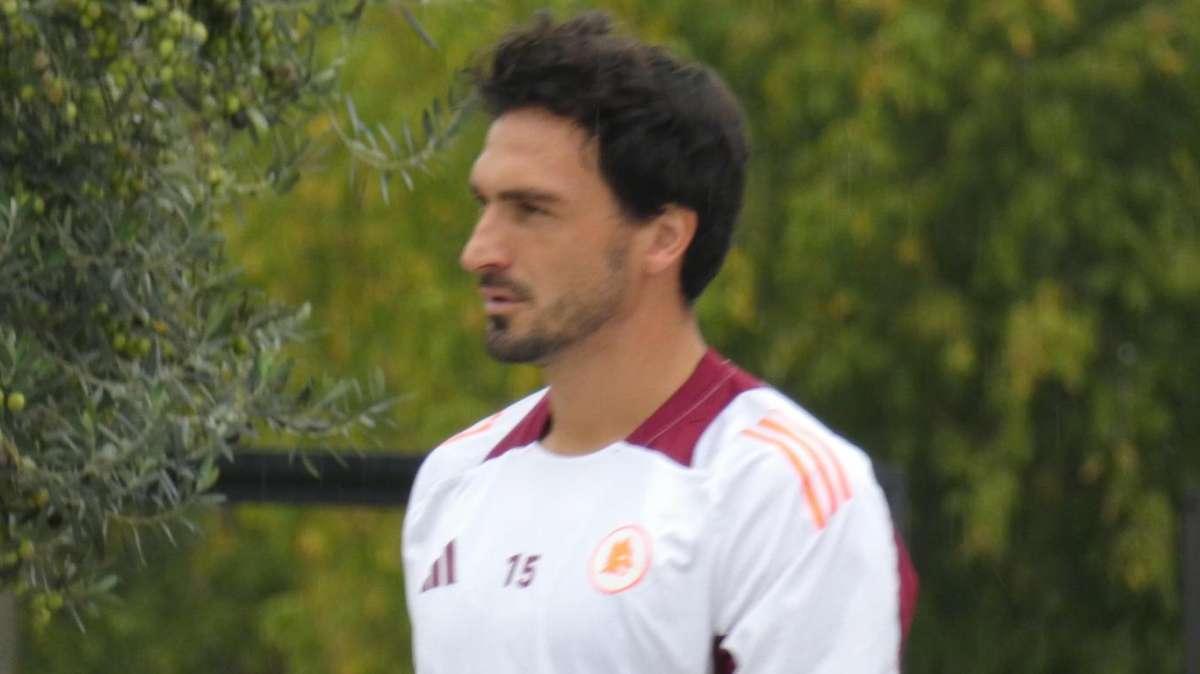Hummels, dai post ironici sui social alla sua prima con la Roma