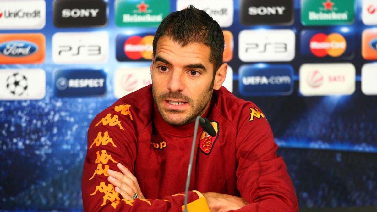 Trigoria: doppia sessione di allenamento. Non recupera Perrotta