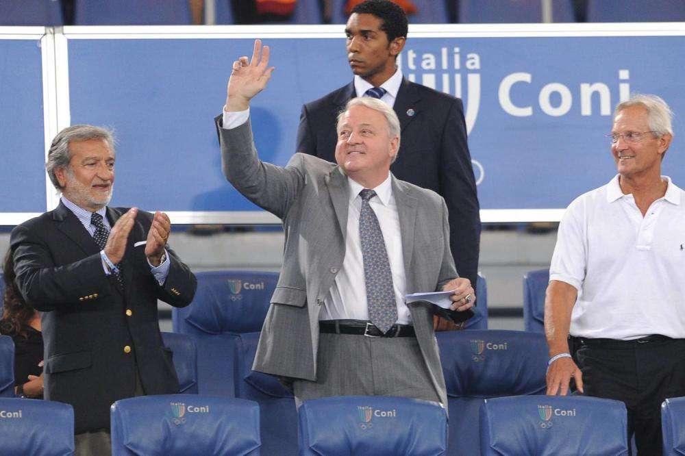 Accadde oggi - La Roma pareggia a Bologna ma crolla con il Napoli. DiBenedetto: "Il gol di Vucinic mi ha fatto innamorare della Roma"