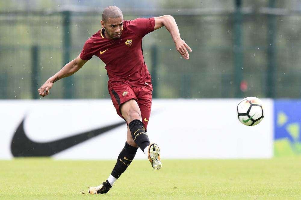 Bruno Peres: "Ho scelto di rimanere per l'amore per questi colori. Voglio riscattarmi". Il commento di Perotti: "Sei forte"