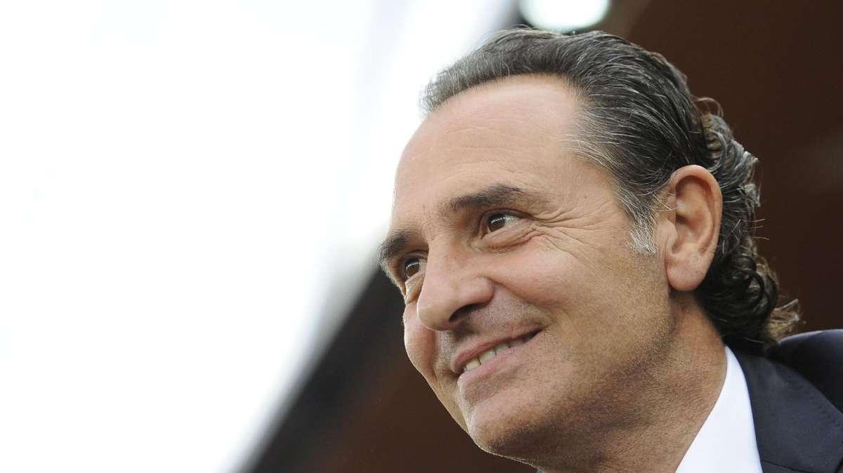 Prandelli: "De Rossi non è un difensore centrale, volevo vederlo più alto"