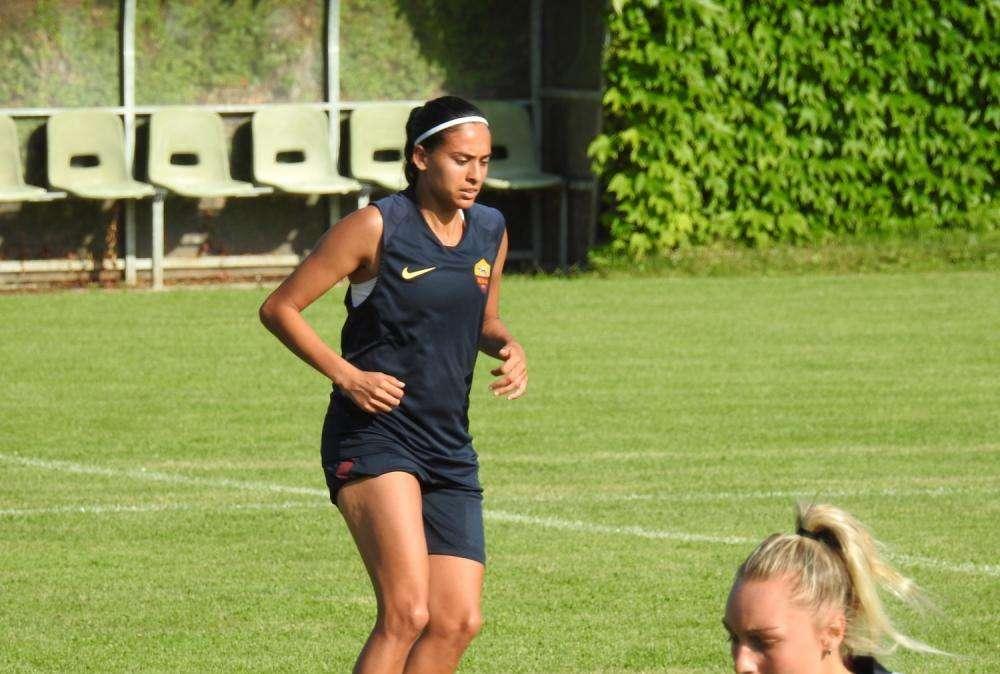 Roma Femminile, Andressa: "Siamo contente per il pareggio, ho mostrato la maglia per i tifosi"