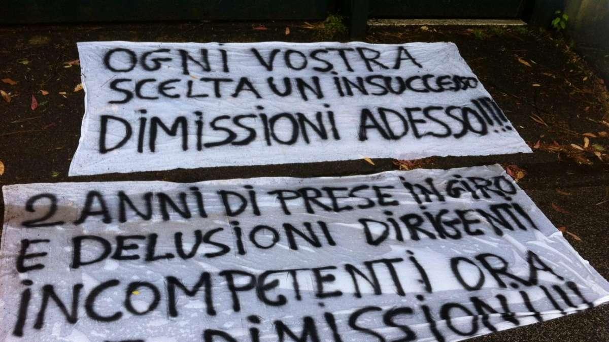 TRIGORIA - Cori e striscioni contro la dirigenza. FOTO! VIDEO!