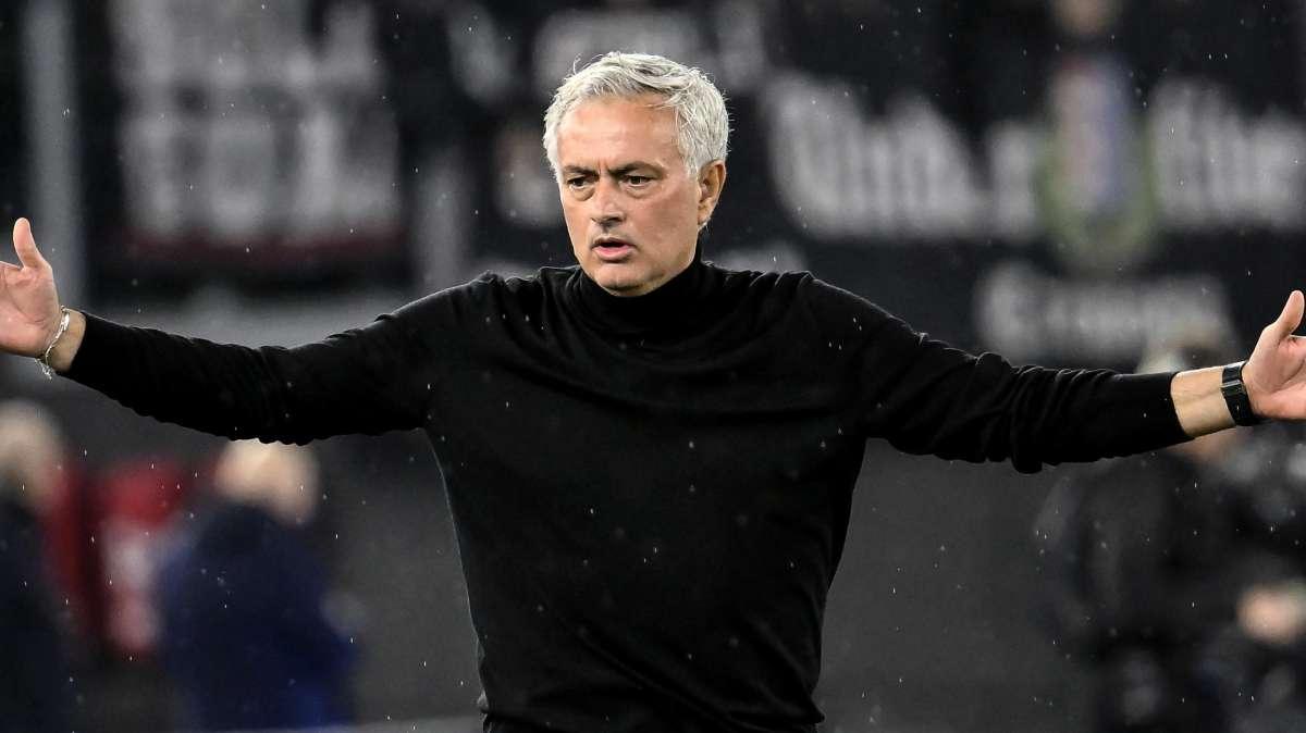 Mourinho tra Fenerbahçe e Beşiktaş