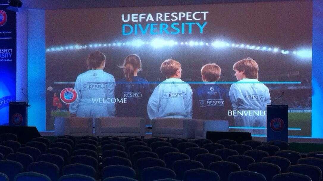 UEFA RESPECT DIVERSITY 2014 - Baldissoni: "La Roma non arretrerà neanche un centimetro nella lotta al razzismo. Dopo la sosta il campionato entra nel vivo". FOTO!