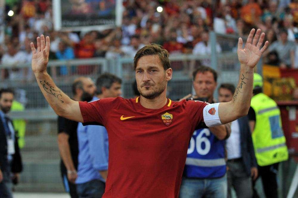 Il fotografo del 28 maggio: "Ho fatto almeno 10.000 scatti. Totti era teso quel giorno"