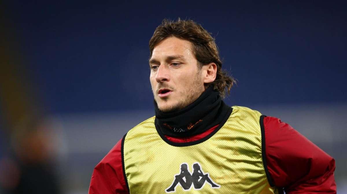 Ultimo allenamento della Roma prima del ritiro