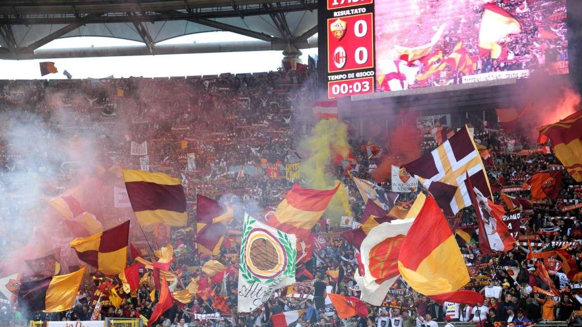 LA VOCE DELLA SERA - Domani ripresa degli allenamenti. Mercato, due terzini per la Roma. Nazionali, 7 romanisti convocati