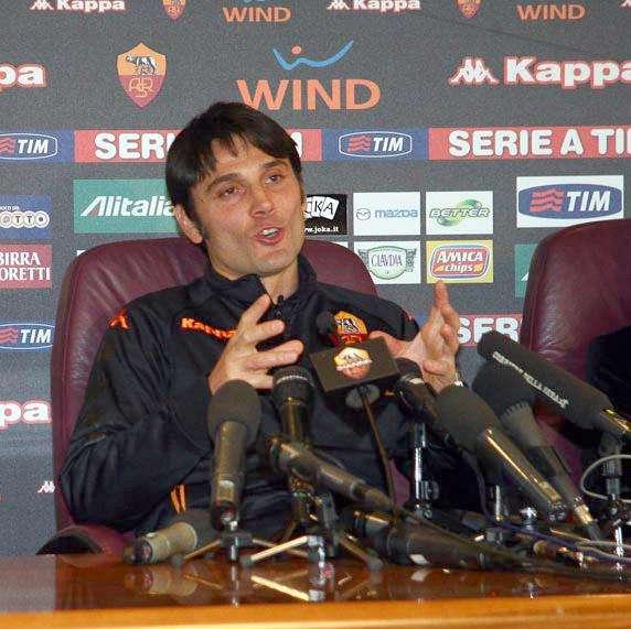 Montella: "Menez ha reagito bene e gli siamo tutti molto vicini. Dobbiamo sempre uscire a testa alta dal campo"