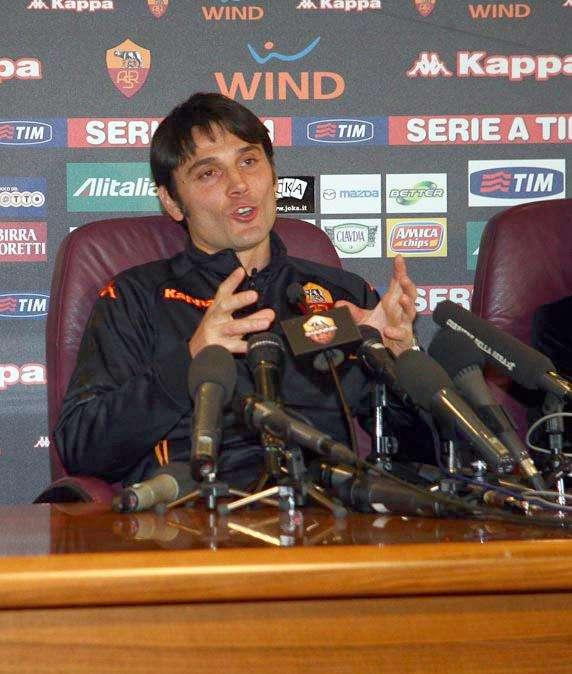 Domani alle 12.00 la conferenza stampa di Montella