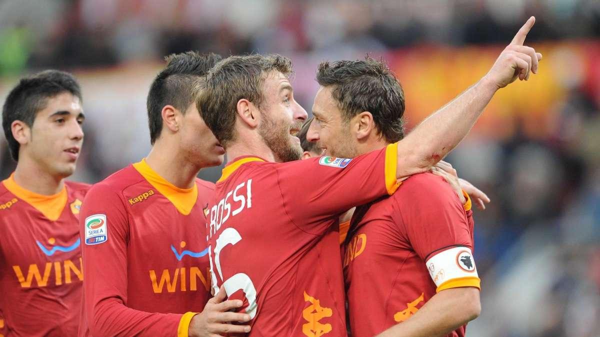 Totti: "Bello vincere con una mia doppietta. La maglia è per i tifosi che non mi hanno mai fatto mancare l'affetto"