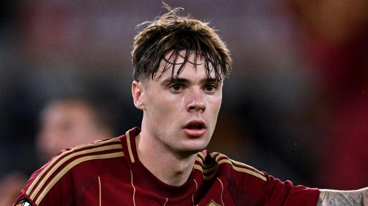 Calciomercato Roma -  Il punto su Zalewski: rinnovo necessario per il trasferimento in prestito all'Inter