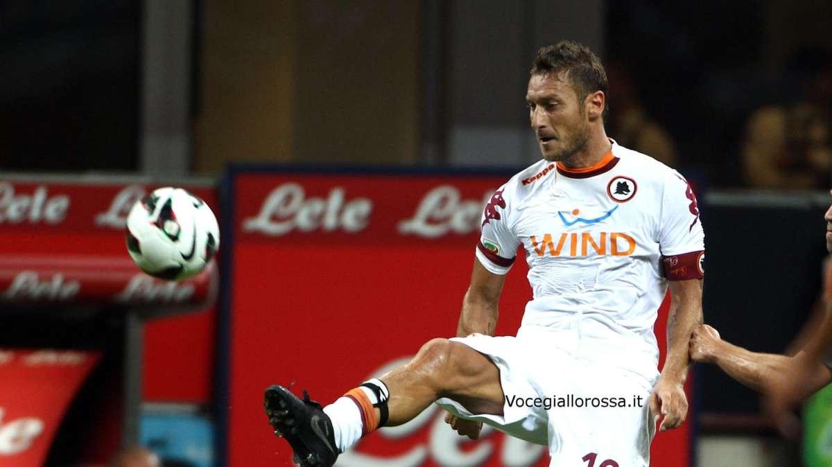 Totti: "Vogliamo la vittoria davanti ai nostri tifosi"